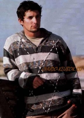 neobychnyj muzhskoj pulover s vyshitymi diagonalnymi polosami vyazanyj spiczami 5