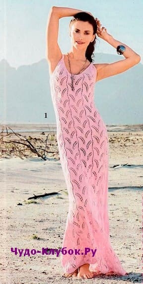 схема Нежно-розовое платье с бретелями вязаное спицами 894